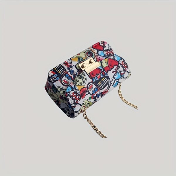 Elegant Heart Graffiti Crossbody Bag – Buckle Closure & Chain Strap for Women - Image 8